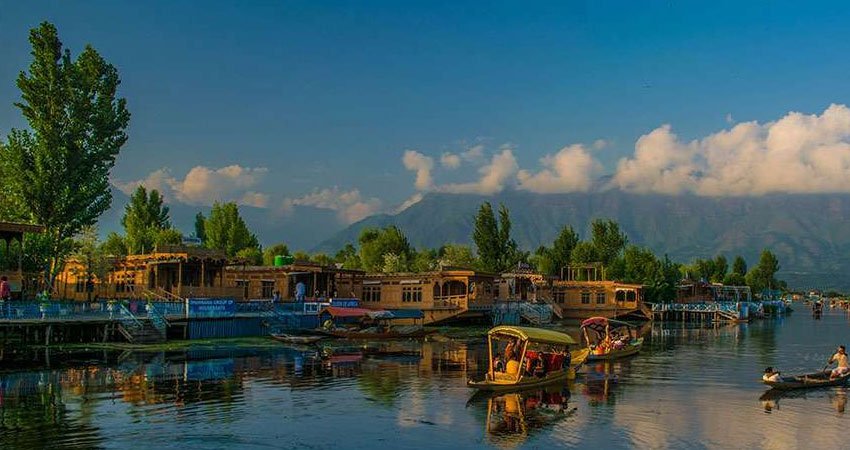 Snowcase Kashmir Tour